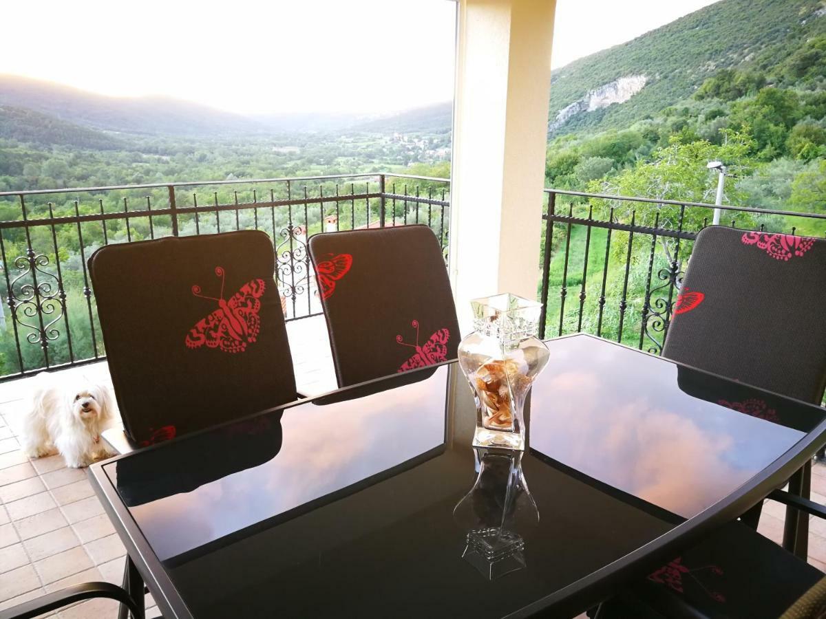 Apartma Ceh Gabrovica pri Crnem Kalu Exterior photo